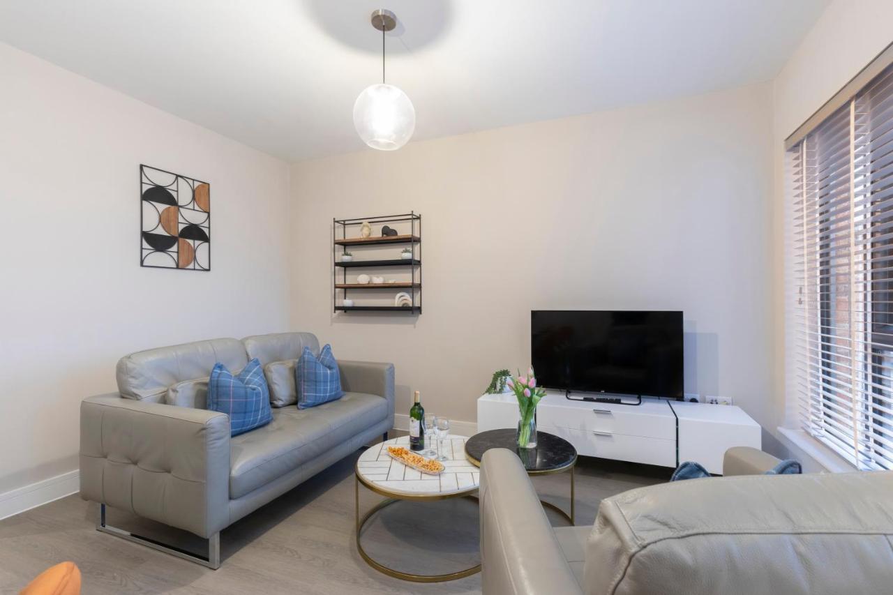 Elliot Oliver - Chic 2 Bedroom Town Centre Apartment Cheltenham Exterior foto