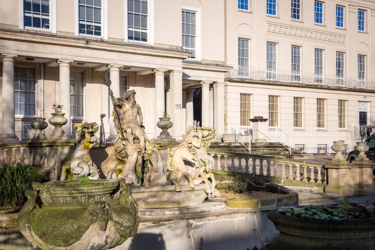 Elliot Oliver - Chic 2 Bedroom Town Centre Apartment Cheltenham Exterior foto